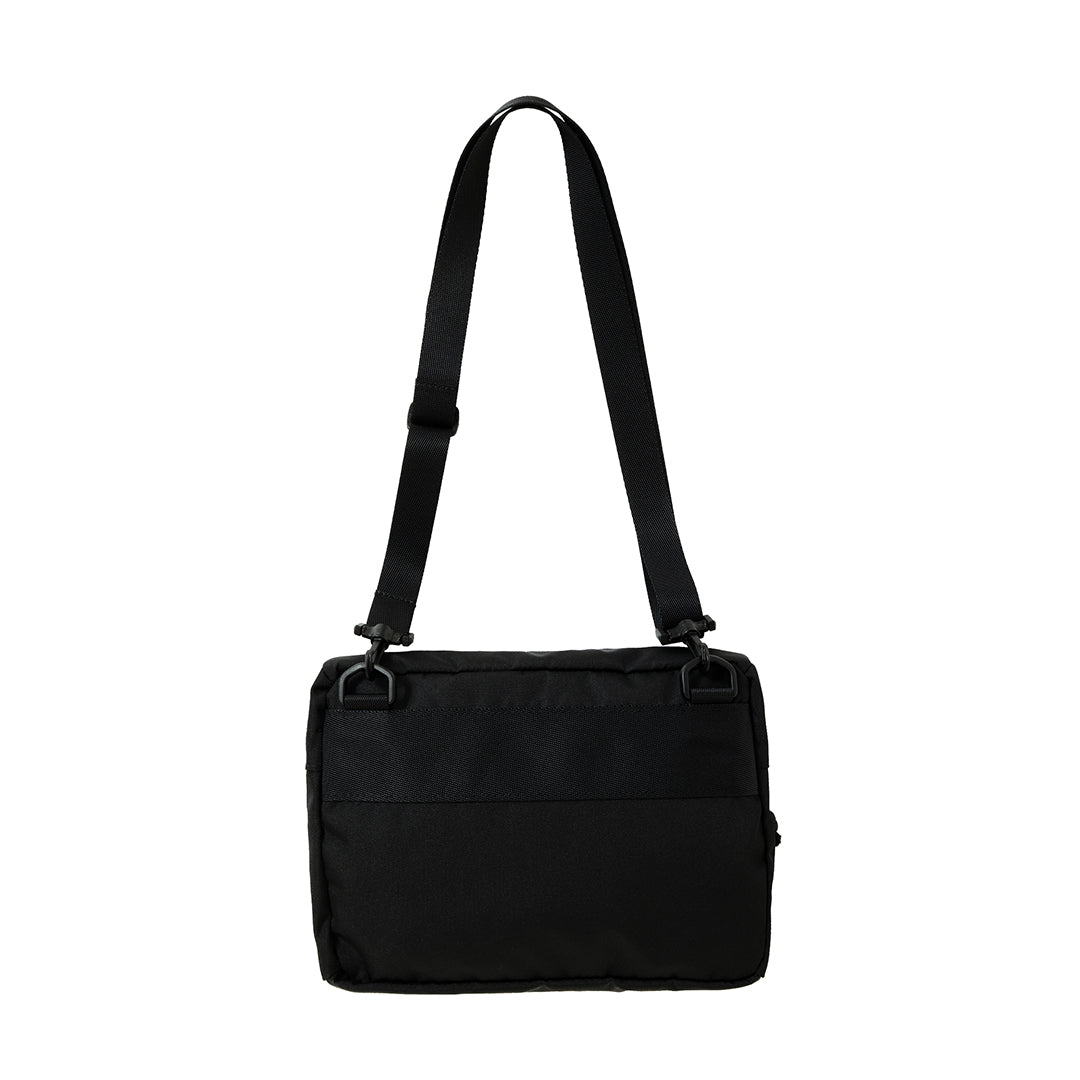 MIL. POUCH